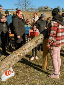 Latvija stārķu zeme.